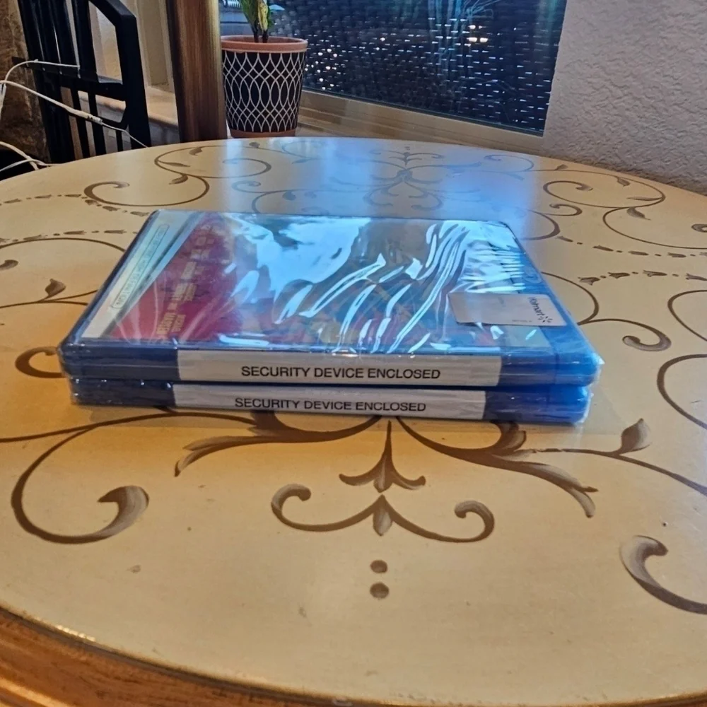 BLURAY NEW TARANTINO LOT OF 2 RESERVOIR DOGS & PULP FICTION - Picture 3 of 4